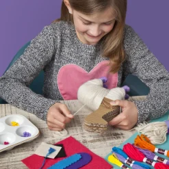ann-williams Craft-Tastic® Yarn Llama< Crafts And Activities